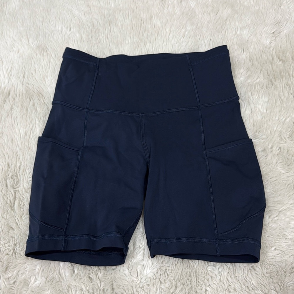 LULULEMON BIKER SHORTS WITH POCKETS